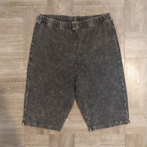 Ribbed High-Rise Biker Shorts